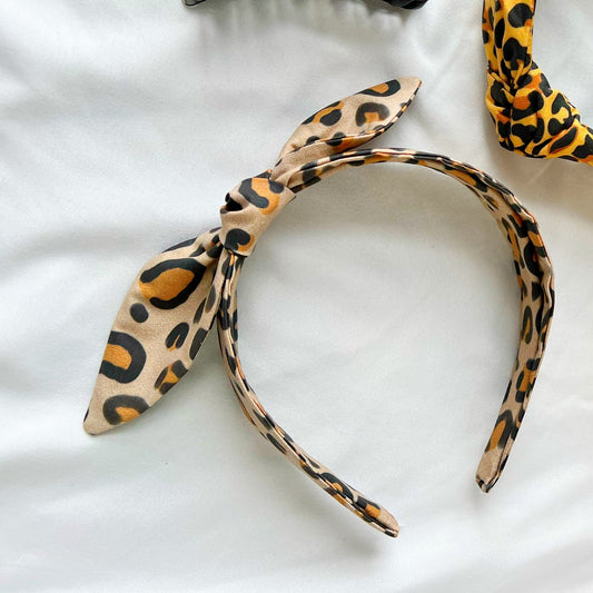 Vintage Leopard Bow (off to the side)